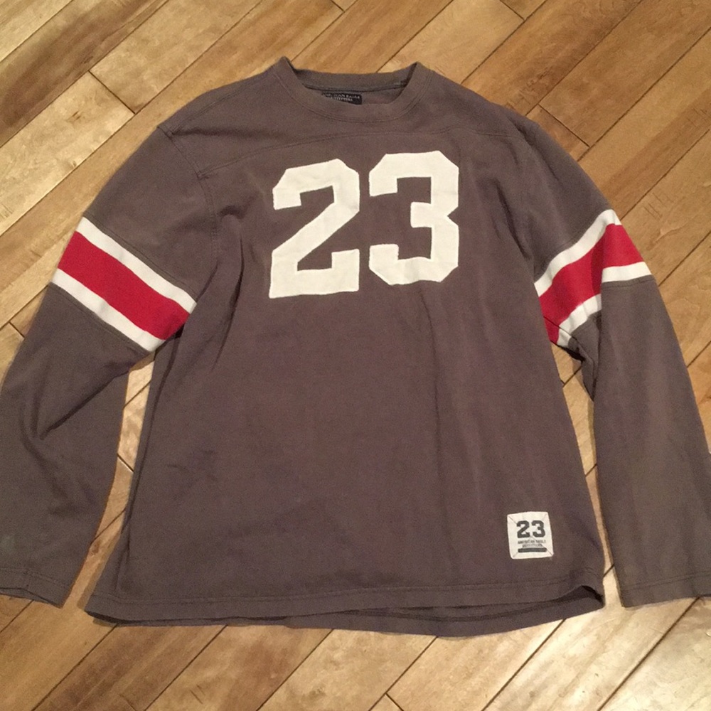 American Eagle Long Sleeve Tee